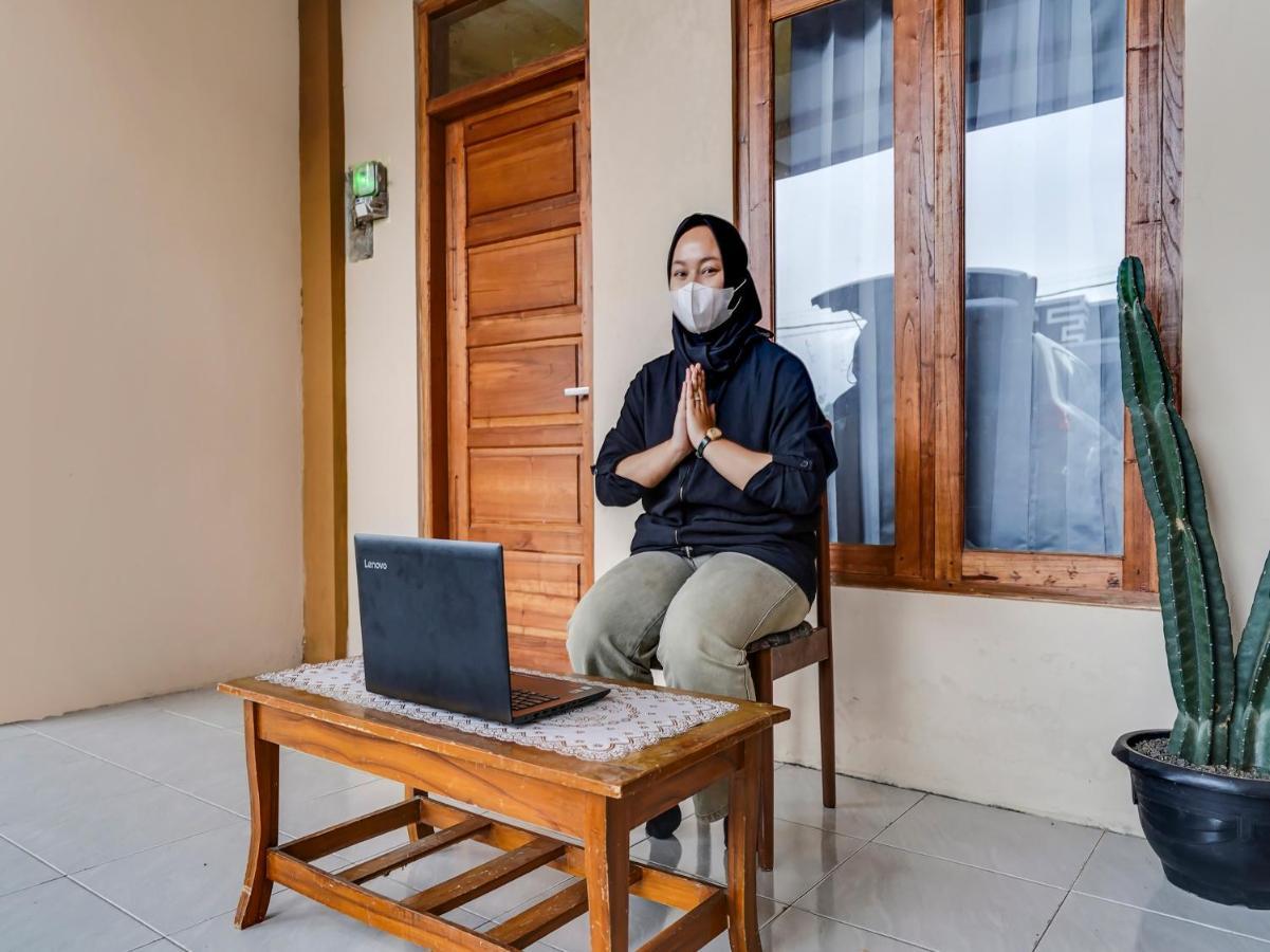 Oyo Homes 91006 Eco Tourism Desa Cibodas Areng 5 Syariah