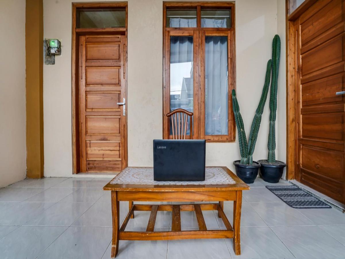 Oyo Homes 91006 Eco Tourism Desa Cibodas Areng 5 Syariah Bandung